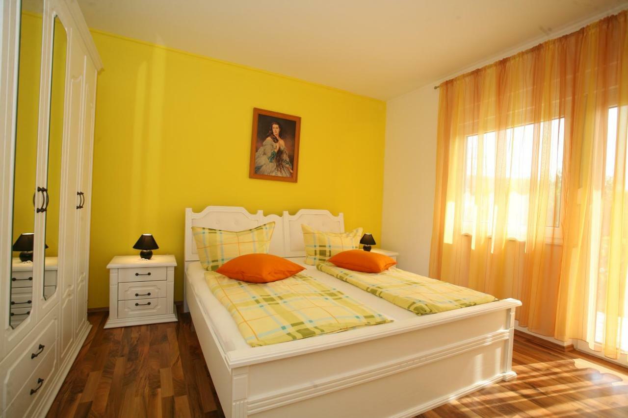 Apartment Era Трогір Екстер'єр фото